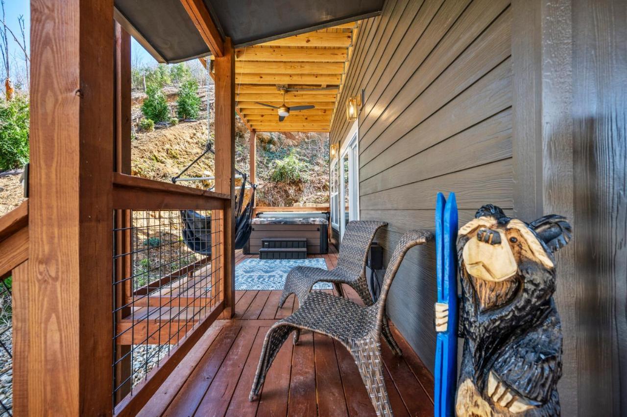 Mins To Gburg Sleeps 8 Hot Tub Arcade Area Pool Villa Gatlinburg Buitenkant foto