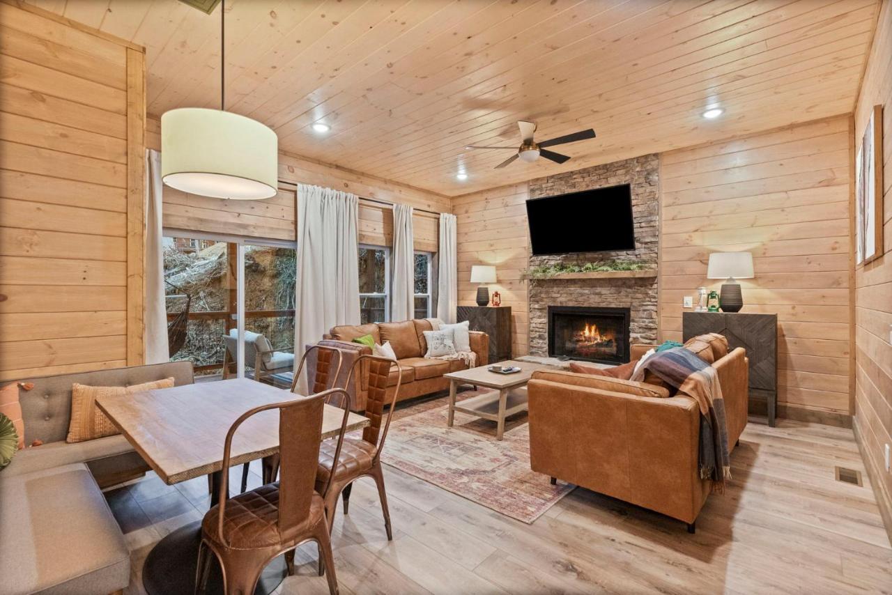 Mins To Gburg Sleeps 8 Hot Tub Arcade Area Pool Villa Gatlinburg Buitenkant foto