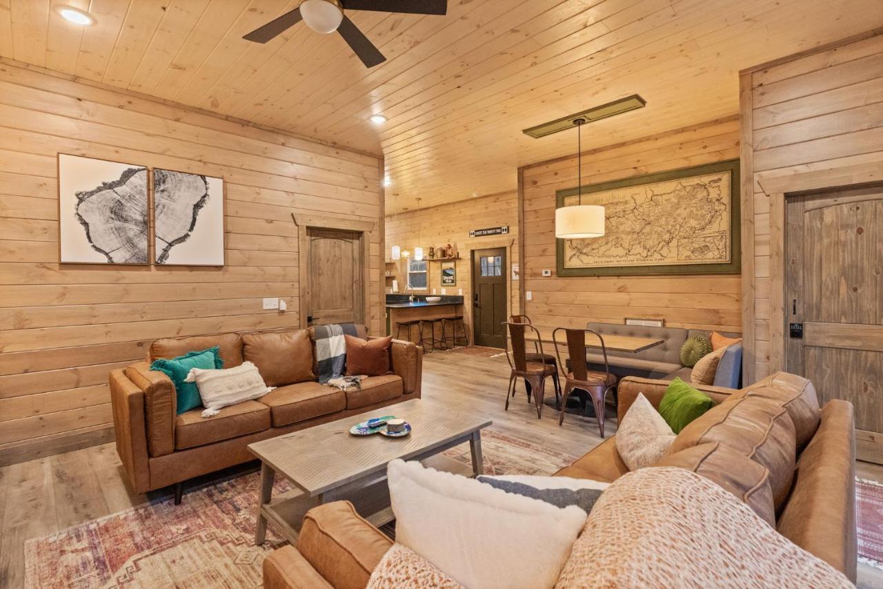 Mins To Gburg Sleeps 8 Hot Tub Arcade Area Pool Villa Gatlinburg Buitenkant foto