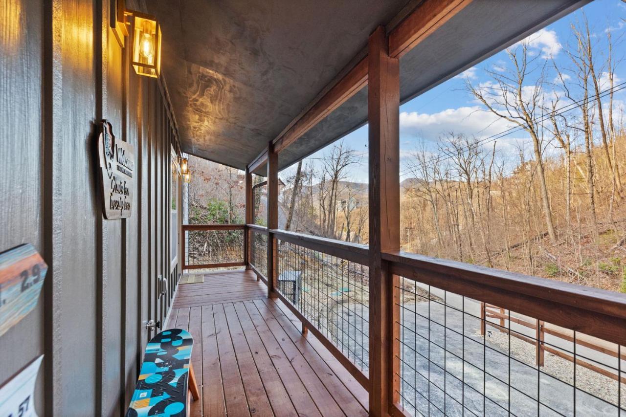 Mins To Gburg Sleeps 8 Hot Tub Arcade Area Pool Villa Gatlinburg Buitenkant foto